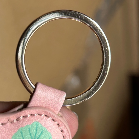 Sanrio Hello Kitty Strawberry Flower Blind Box Keychain - Picture 4 of 4